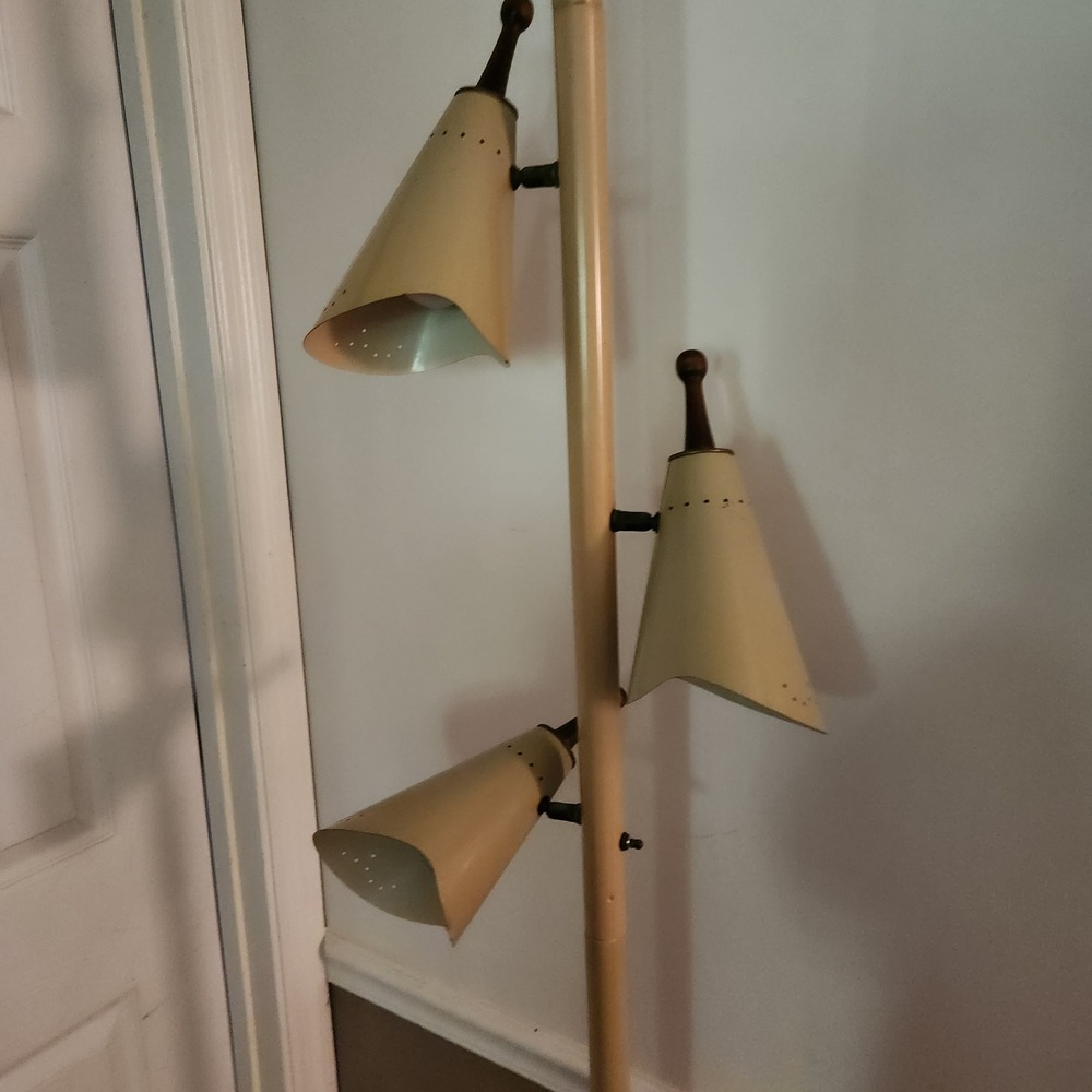 Vintage Mid Century Modern 3 Light Cone Shade Floor Lamp Atomic Retro MCM - Picture 4 of 14